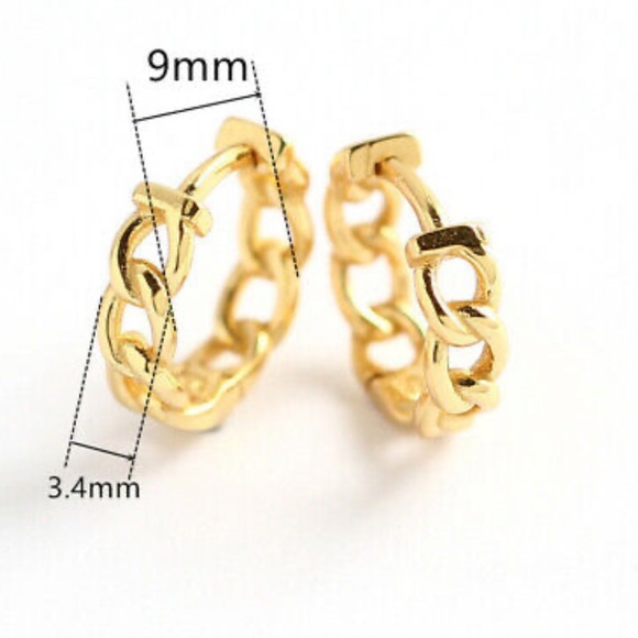 NWT 18K GOLD PLATED HOOP EARRINGS - Picture 5 of 5